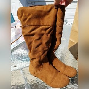 Girl's Report brown suede knee high boots size 12